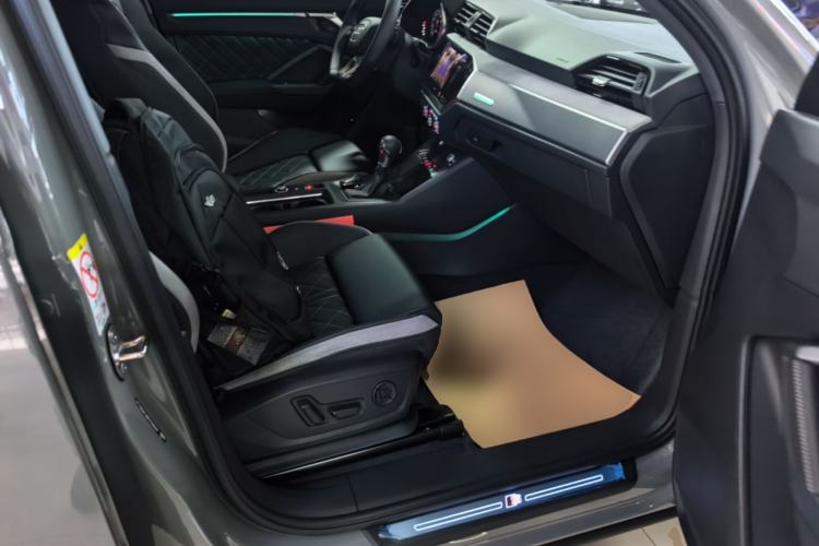 Used Audi Q3 2024 35 TFSI Fashion Dynamic Edition Right Front Seat