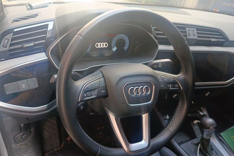 Used Audi Q3 2024 35 TFSI Ambition Dynamic Edition Steering Wheel
