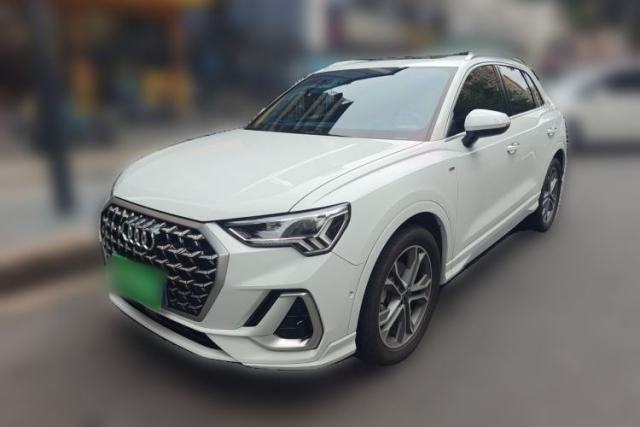 Used Audi Q3 2024 40 TFSI Fashion Dynamic Model