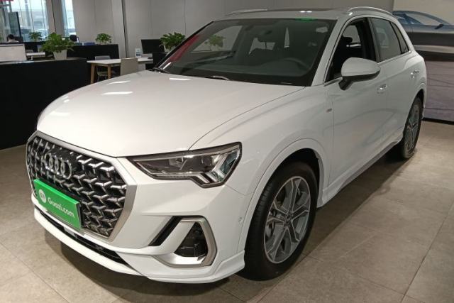 Used Audi Q3 2024 40 TFSI Fashion Dynamic Model
