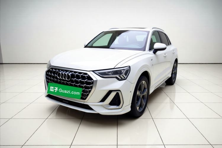 Used Audi Q3 2024 35 TFSI Fashion Dynamic Edition Guazi used car, China used car export, Used car for sale, Used cars, Cheapest cars for sale