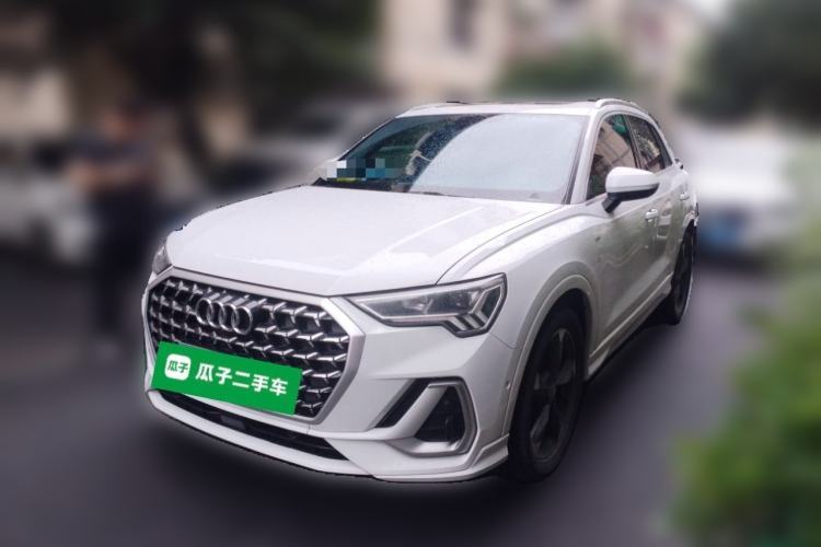 Used Audi Q3 2024 35 TFSI Fashion Dynamic Edition Guazi used car, China used car export, Used car for sale, Used  cars, Cheapest cars for sale