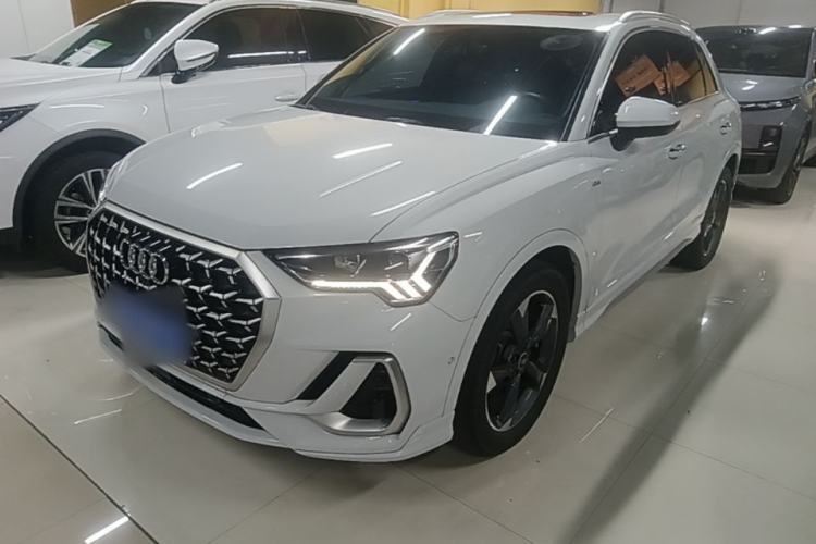 Used Audi Q3 2024 35 TFSI Fashion Dynamic Edition Guazi used car, China used car export, Used car for sale, Used cars, Cheapest cars for sale