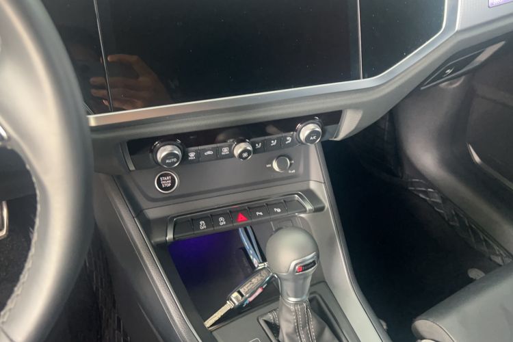 Used Audi Q3 2024 35 TFSI Fashion Dynamic Edition Audio And AC Panel
