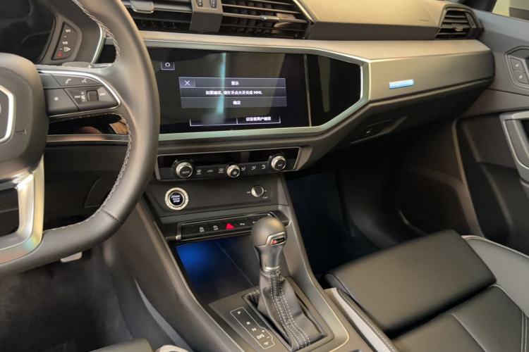 Used Audi Q3 2024 35 TFSI Fashion Dynamic Edition Audio And AC Panel