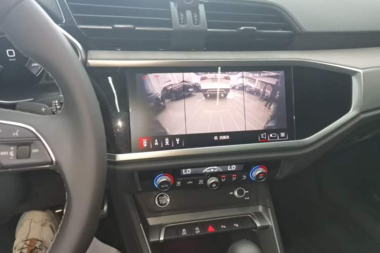 Used Audi Q3 2024 35 TFSI Fashion Dynamic Edition Audio And AC Panel
