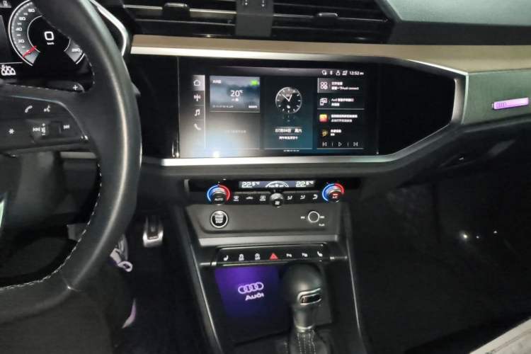 Used Audi Q3 2024 35 TFSI Stylish and Elegant Edition Audio And AC Panel