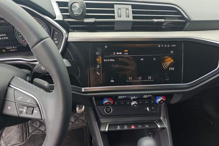 Used Audi Q3 2024 35 TFSI Fashion Dynamic Edition Audio And AC Panel
