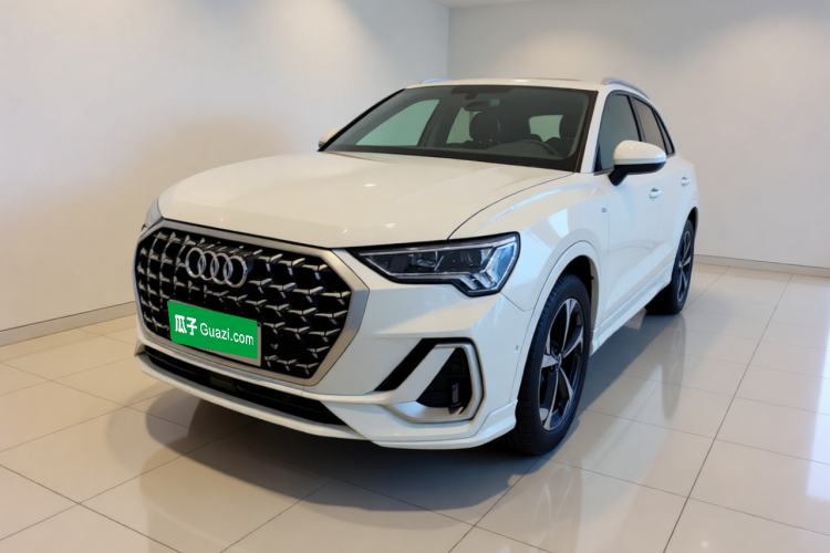 Audi Q3 2024 35 TFSI Fashion Dynamic Edition