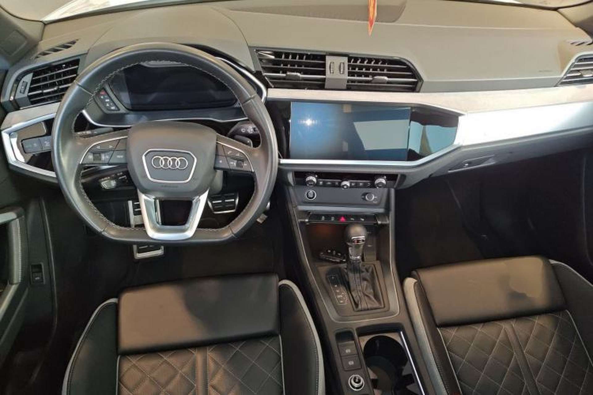 Used Audi Q3 2024 35 TFSI Fashion Dynamic Edition Center Console