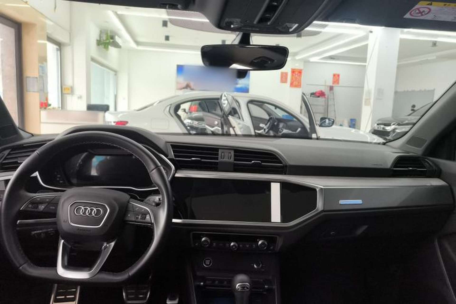 Used Audi Q3 2024 40 TFSI Fashion Dynamic Model Center Console