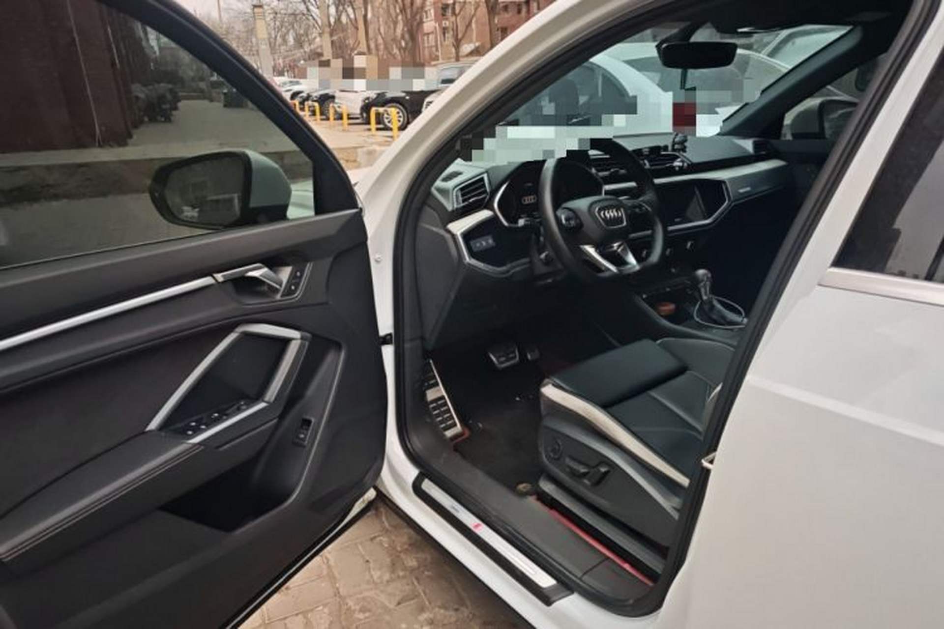 Used Audi Q3 2024 40 TFSI Fashion Dynamic Model Driver Seat