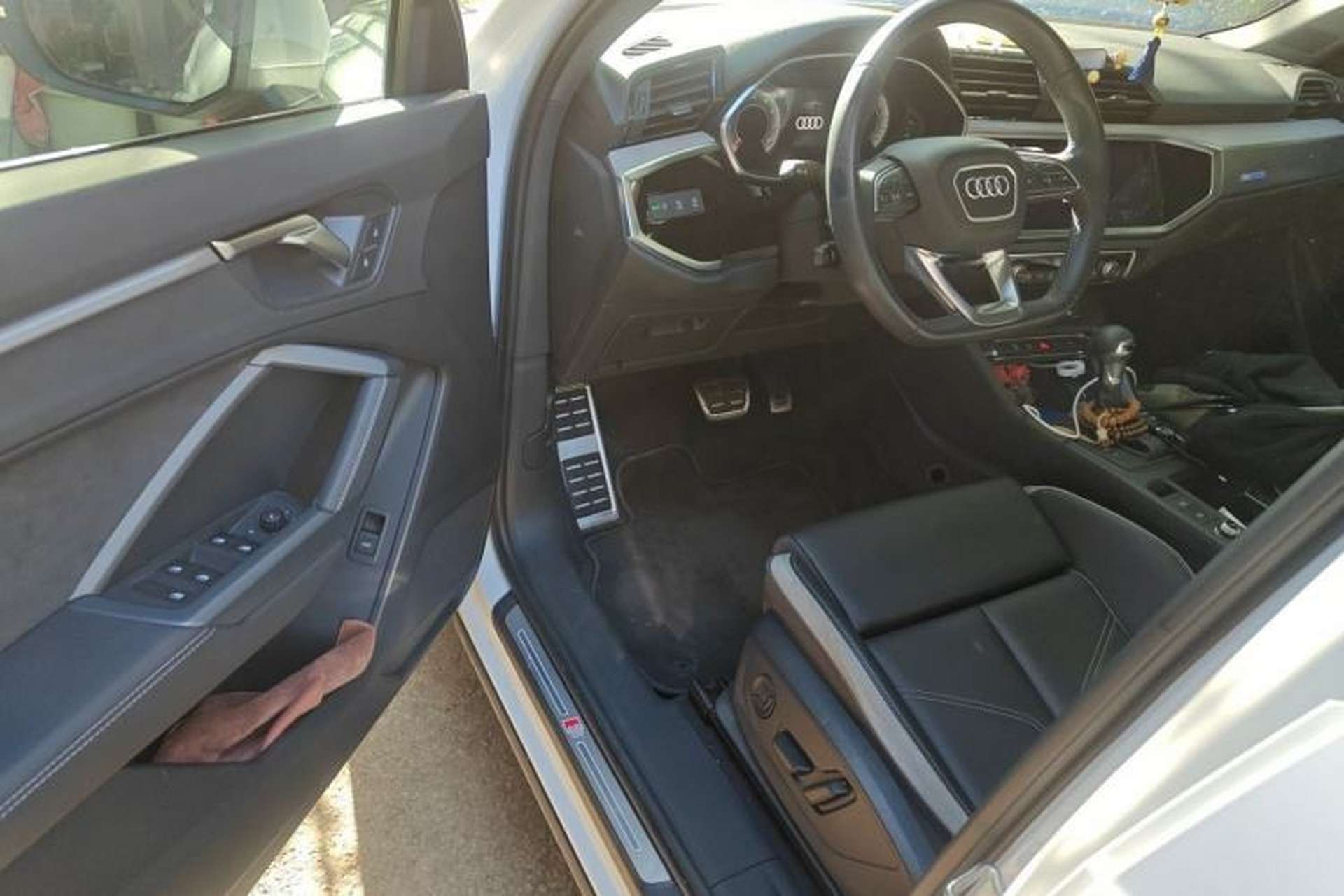 Used Audi Q3 2024 35 TFSI Fashion Dynamic Edition Driver Seat