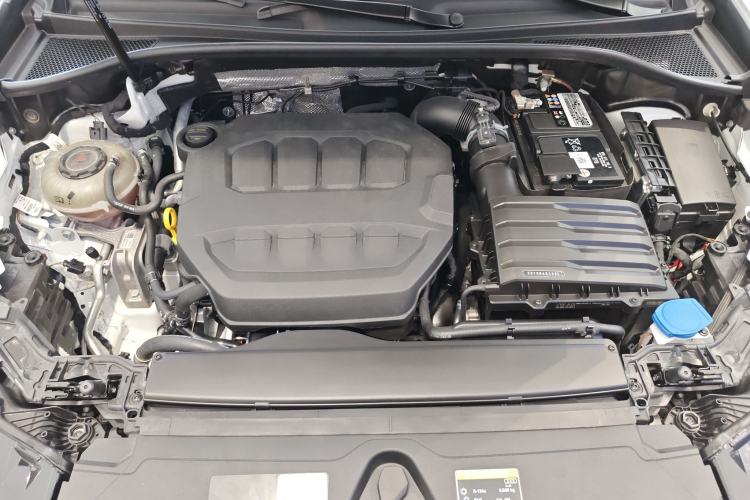 Used Audi Q3 2024 40 TFSI Fashion Dynamic Model Engine Bay