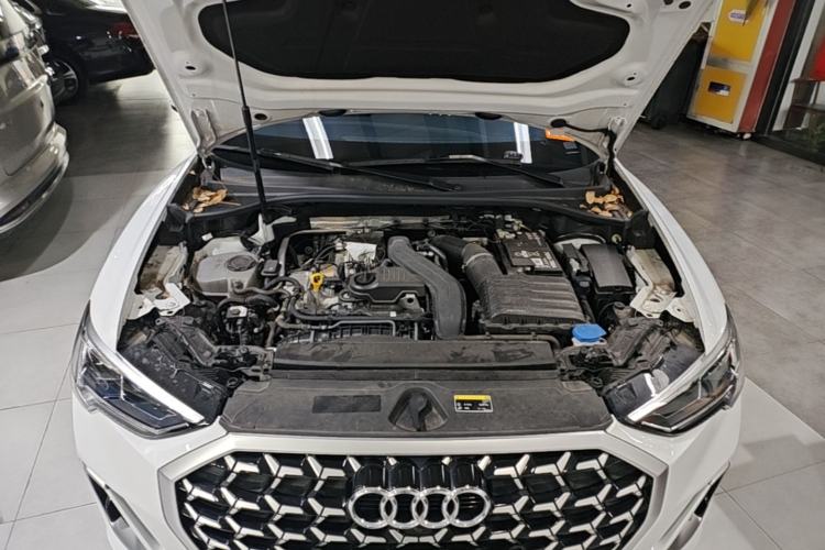 Used Audi Q3 2024 35 TFSI Fashion Dynamic Edition Engine Bay