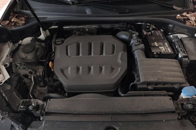 Used Audi Q3 2024 40 TFSI Fashion Dynamic Model Engine Bay