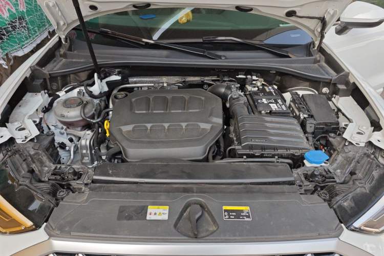 Used Audi Q3 2024 40 TFSI Fashion Dynamic Model Engine Bay