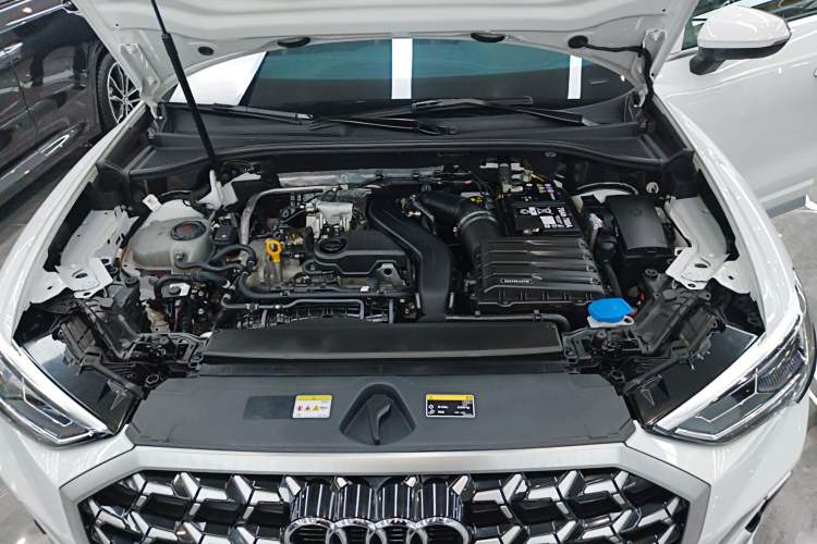 Used Audi Q3 2024 35 TFSI Fashion Dynamic Edition Engine Bay