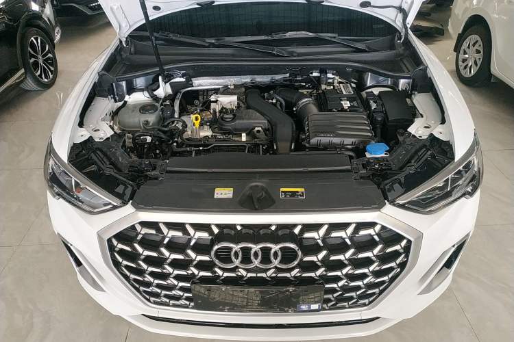 Used Audi Q3 2024 35 TFSI Fashion Dynamic Edition Engine Bay