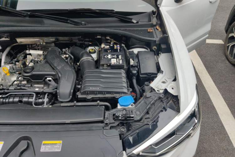 Used Audi Q3 2024 35 TFSI Fashion Dynamic Edition Engine Bay Left