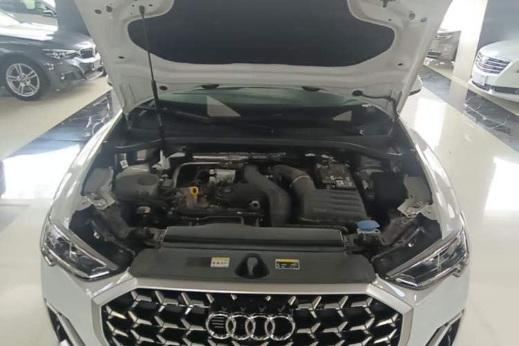 Used Audi Q3 2024 35 TFSI Fashion Dynamic Edition Engine Bay