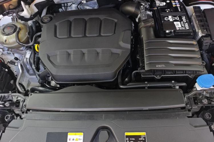 Used Audi Q3 2024 40 TFSI Fashion Dynamic Model Engine Bay