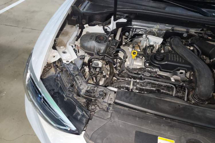 Used Audi Q3 2024 35 TFSI Fashion Dynamic Edition Engine Bay Right
