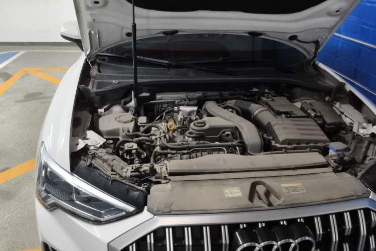 Used Audi Q3 2024 35 TFSI Stylish and Elegant Edition Engine Bay Right