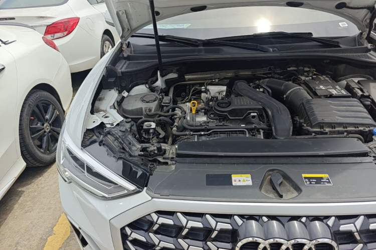 Used Audi Q3 2024 35 TFSI Fashion Dynamic Edition Engine Bay Right