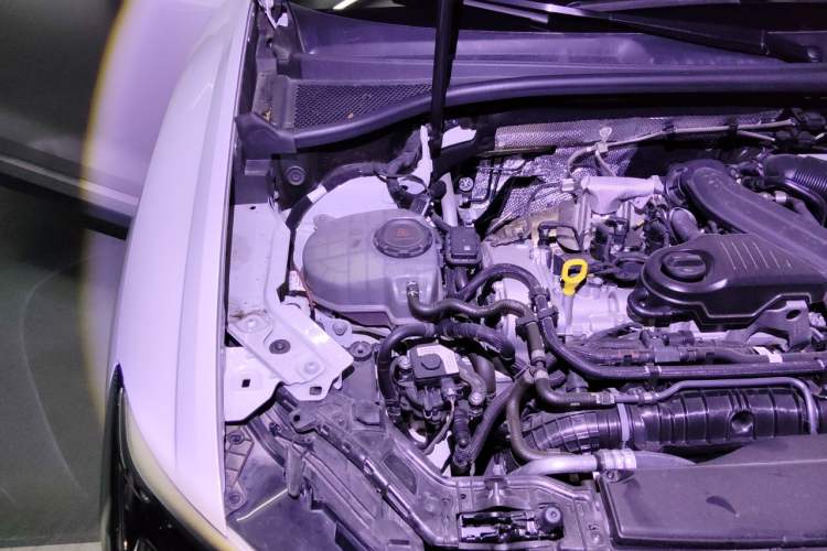 Used Audi Q3 2024 35 TFSI Fashion Dynamic Edition Engine Bay Right