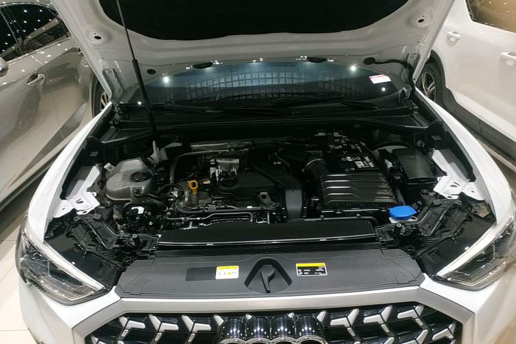 Used Audi Q3 2024 35 TFSI Fashion Dynamic Edition Engine Bay