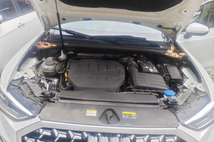 Used Audi Q3 2024 40 TFSI Fashion Dynamic Model Engine Bay