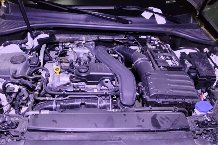 Used Audi Q3 2024 35 TFSI Fashion Dynamic Edition Engine Bay