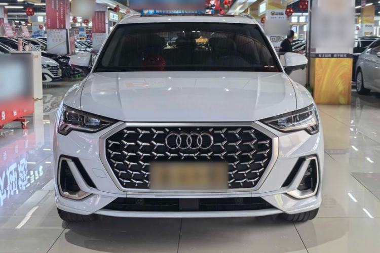 Used Audi Q3 2024 40 TFSI Fashion Dynamic Model Exterior 1