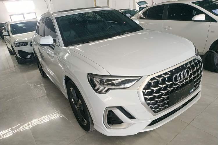 Used Audi Q3 2024 35 TFSI Fashion Dynamic Edition Exterior 1