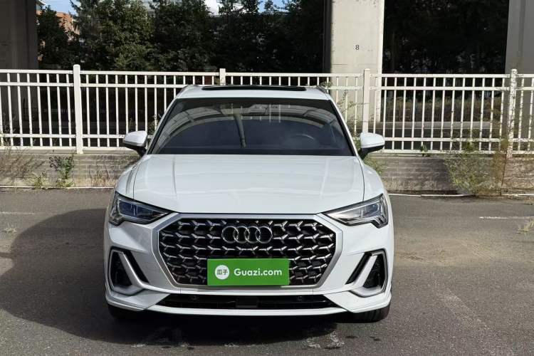 Used Audi Q3 2024 35 TFSI Fashion Dynamic Edition Exterior 1