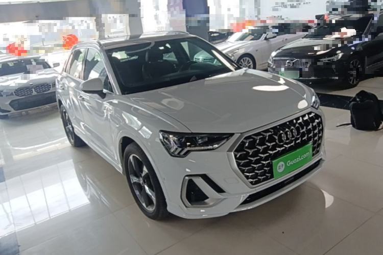 Used Audi Q3 2024 35 TFSI Fashion Dynamic Edition Exterior 1