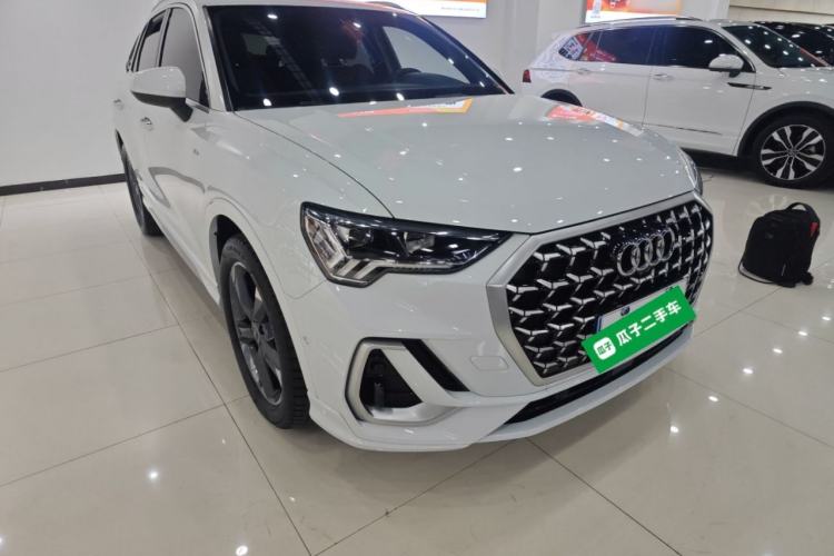 Used Audi Q3 2024 35 TFSI Fashion Dynamic Edition Exterior 1