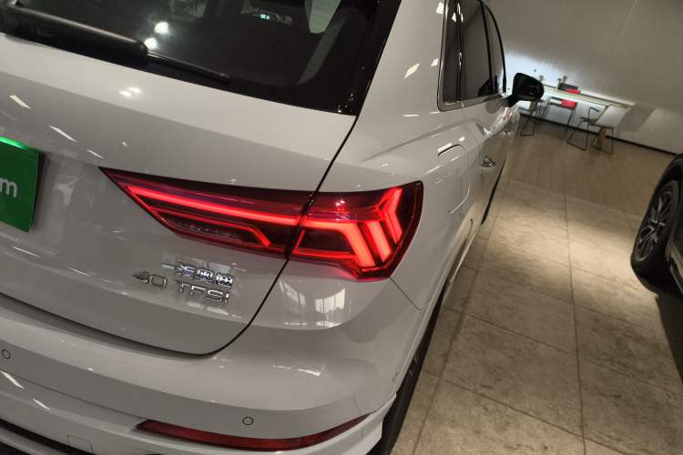 Used Audi Q3 2024 40 TFSI Fashion Dynamic Model Exterior 2