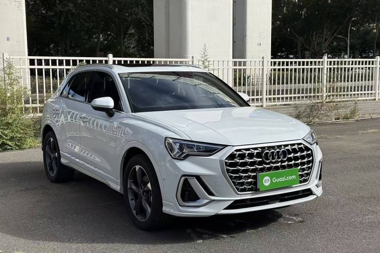 Used Audi Q3 2024 35 TFSI Fashion Dynamic Edition Exterior 2