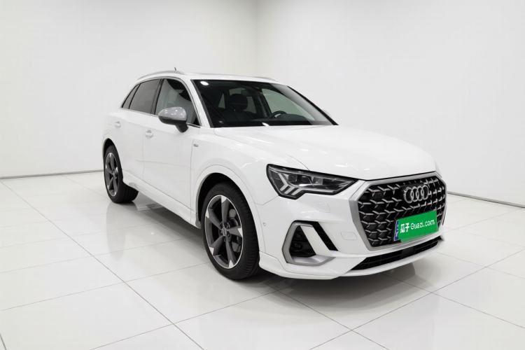 Used Audi Q3 2024 35 TFSI Fashion Dynamic Edition Exterior 2