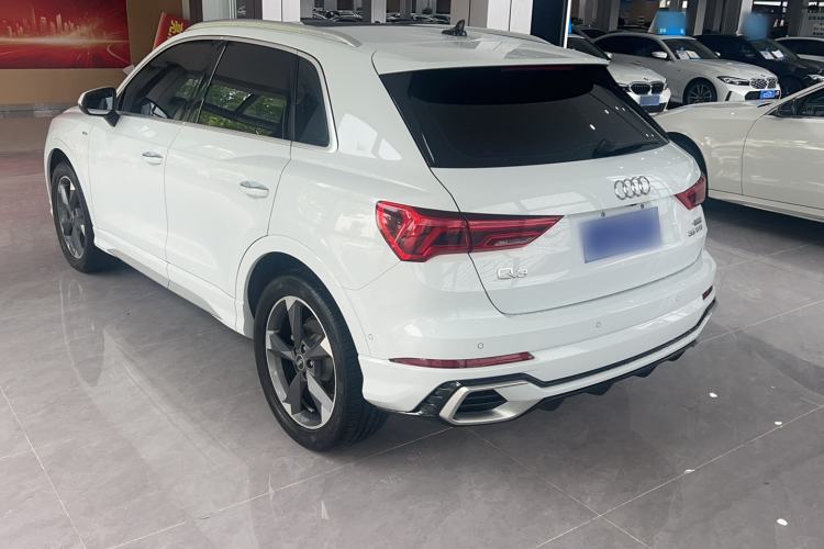 Used Audi Q3 2024 35 TFSI Fashion Dynamic Edition Exterior 3