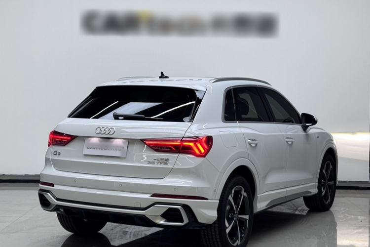 Used Audi Q3 2024 35 TFSI Fashion Dynamic Edition Exterior 3