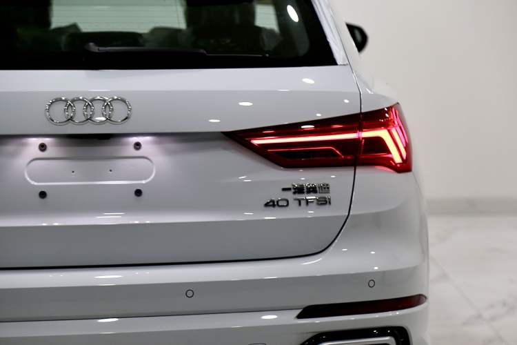 Used Audi Q3 2024 40 TFSI Fashion Dynamic Model Exterior 3