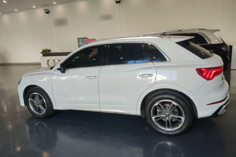 Used Audi Q3 2024 35 TFSI Ambition Dynamic Edition Exterior 3