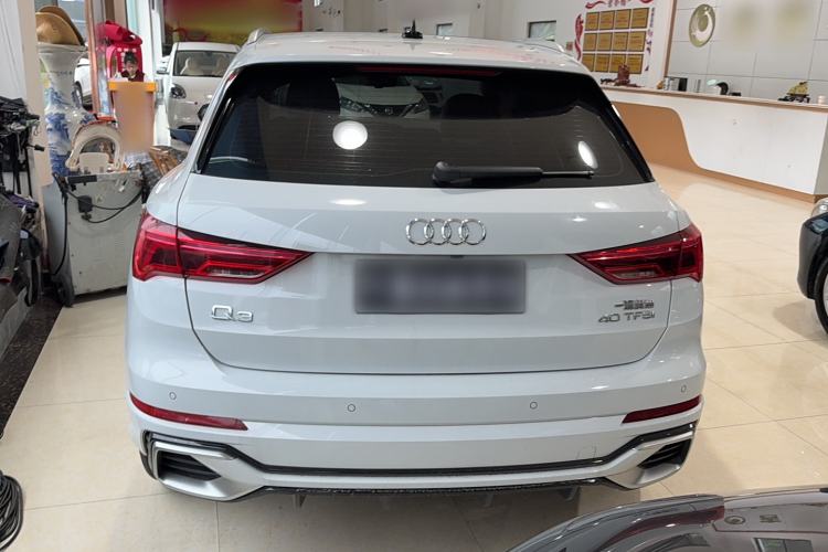 Used Audi Q3 2024 40 TFSI Fashion Dynamic Model Exterior 4