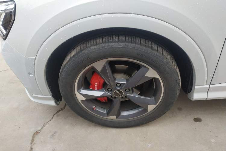 Used Audi Q3 2024 35 TFSI Fashion Dynamic Edition Exterior 4