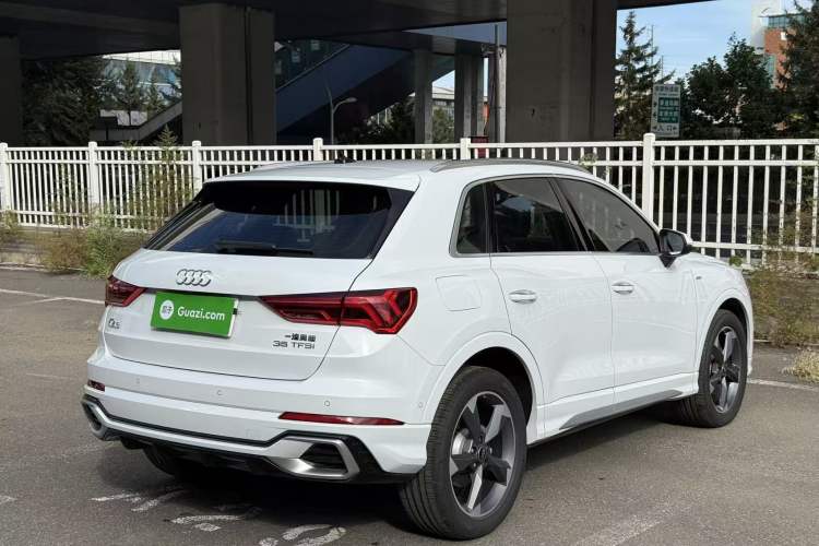 Used Audi Q3 2024 35 TFSI Fashion Dynamic Edition Exterior 5