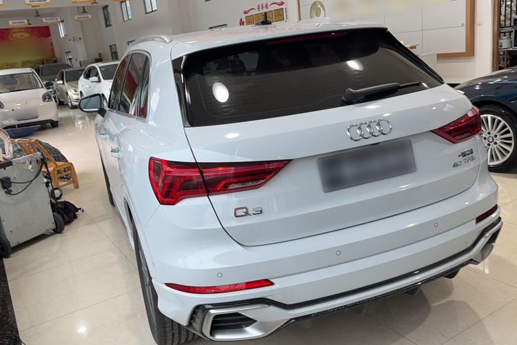 Used Audi Q3 2024 40 TFSI Fashion Dynamic Model Exterior 5