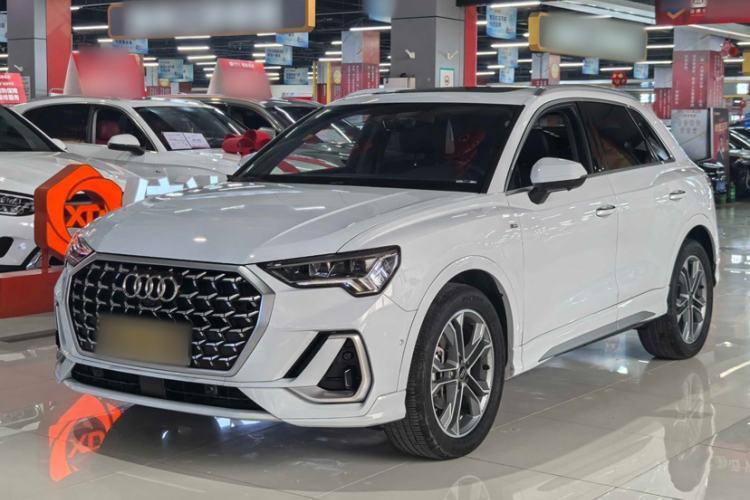 Used Audi Q3 2024 40 TFSI Fashion Dynamic Model Guazi used car, China used car export, Used car for sale, Used cars, Cheapest cars for sale